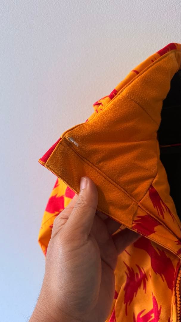 Burton 子ども用スノーボードウェアセット　4T