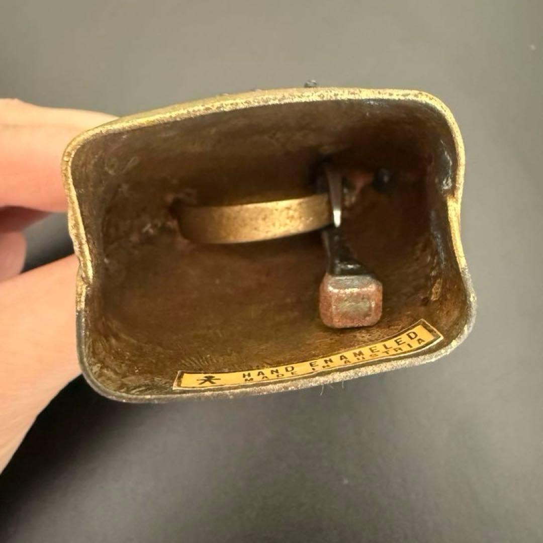 古い　カウベル