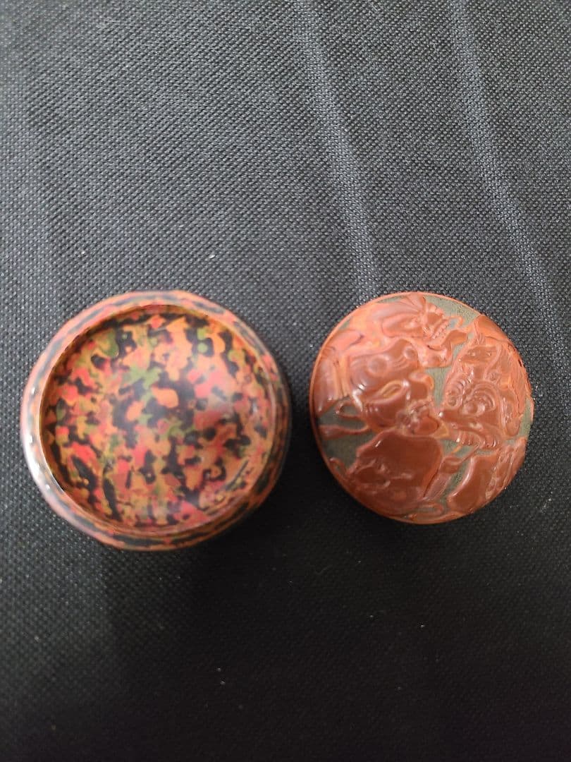 希少本堆朱香合