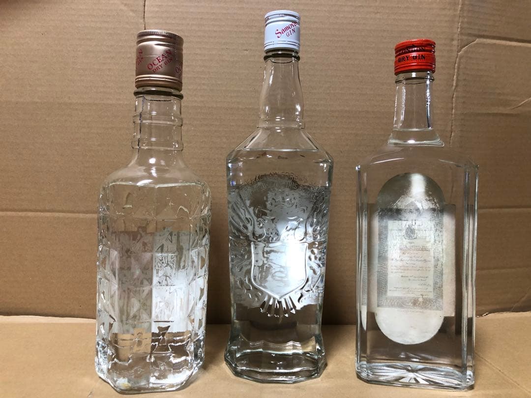 ★【古酒】ジン GIN クイーン エリザベス ロンドン ドライ オールドボトル