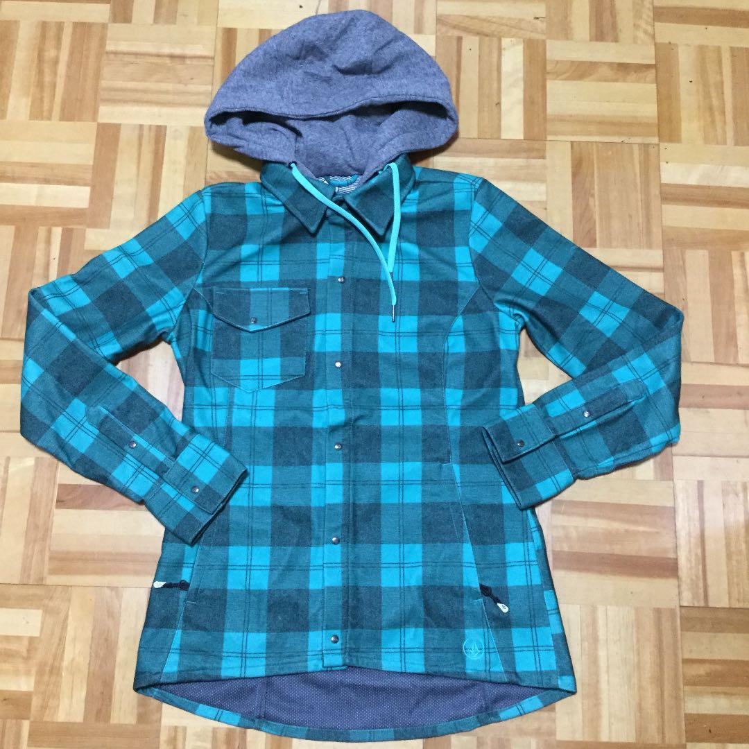 美品　VOLCOMスノーボードジャケット+ESTIVOスノーボードパンツ