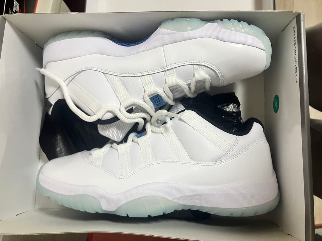 シューズ(男性用) Air Jordan 11 Retro Low