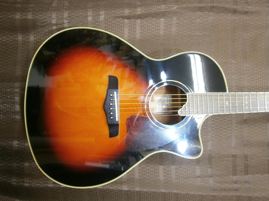 期間限定特価 ・Sヤイリ＜YE-50＞エレアコ・トップ単板・クラシック4