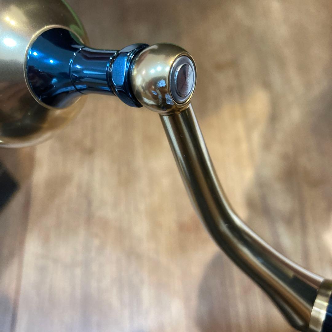 値下げ！！20ソルティガ8000-P SLPパワーハンドル