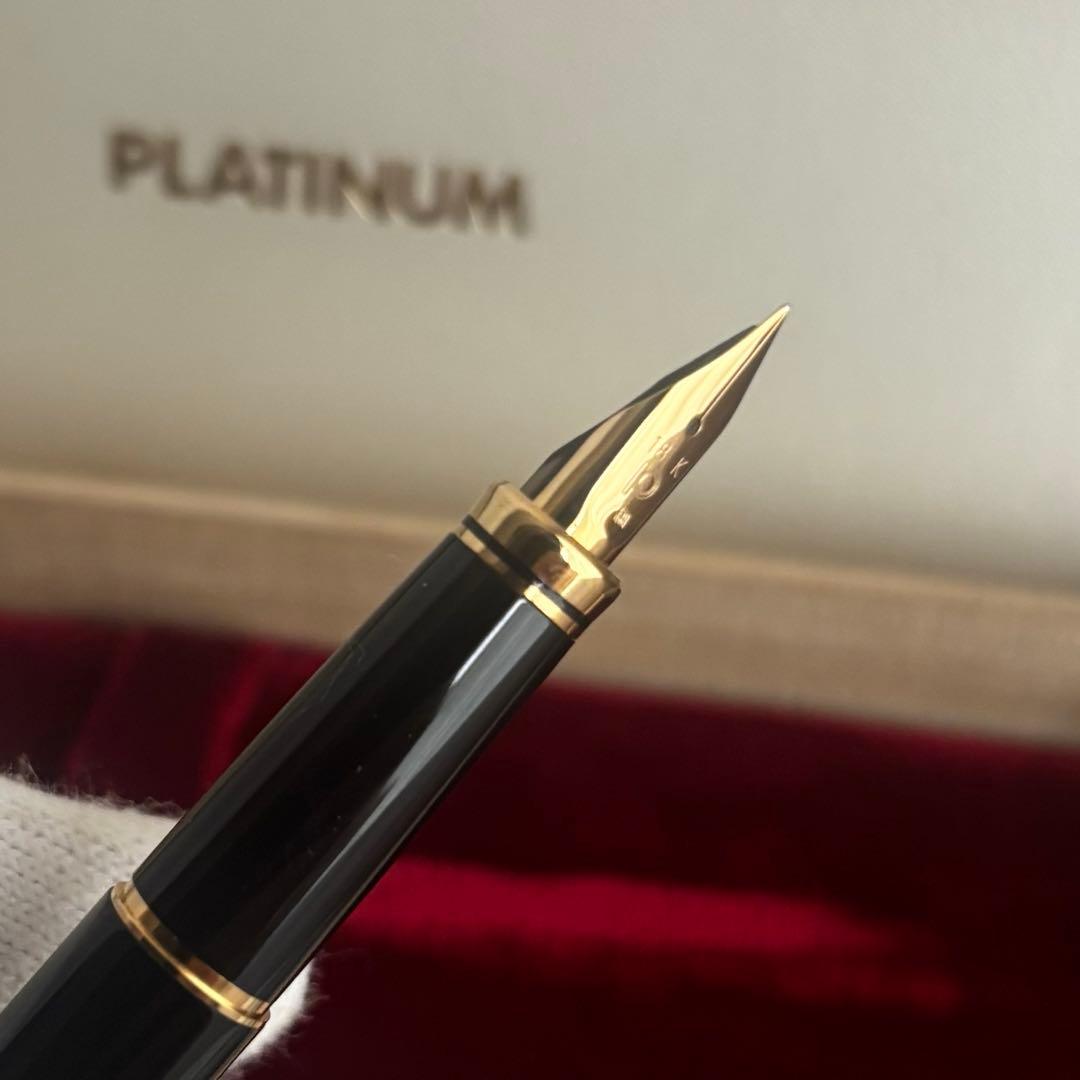 PLATINUM ツキトウサギ プラチナ　万年筆　金沢箔　ペン先18K