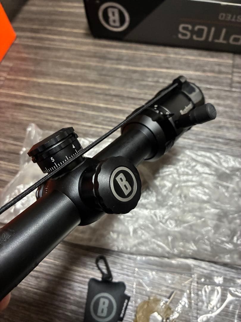 Bushnell AR OPTICS 4.5-18 x 40mm スコープ