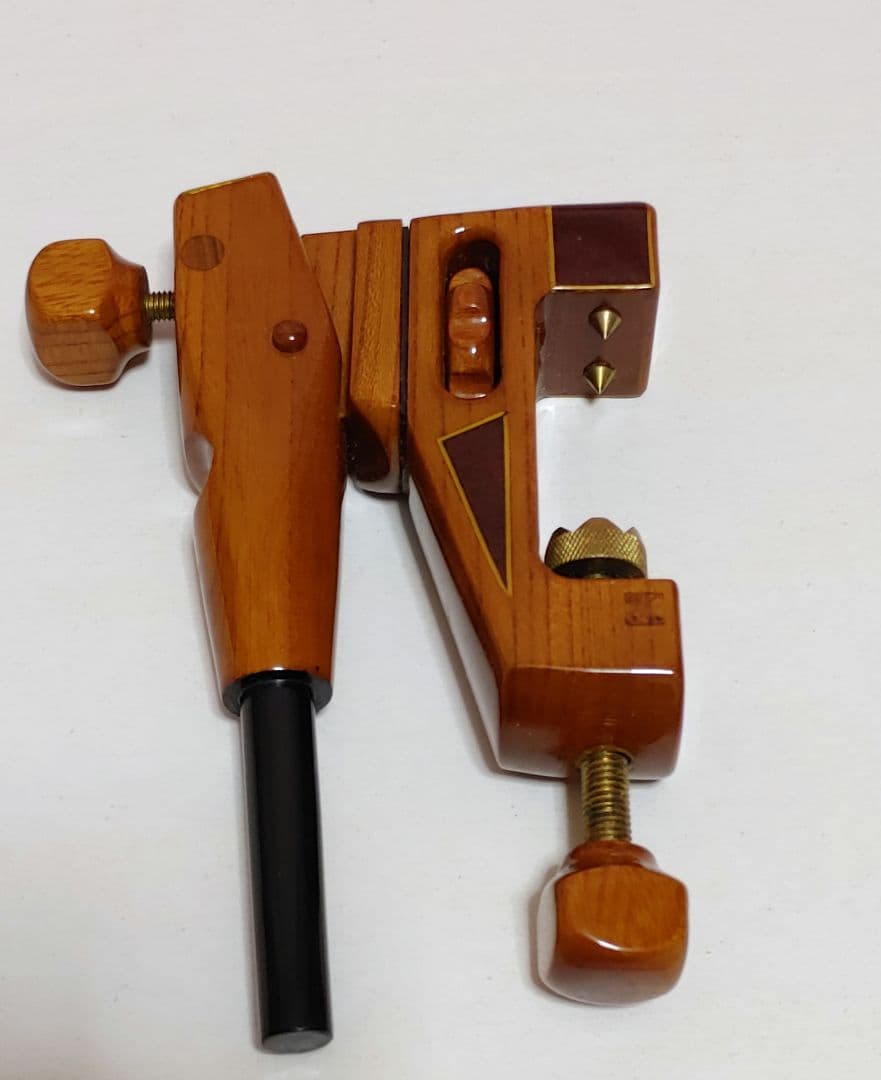 t*k様 木製 フィッシングロッドホルダー　万力