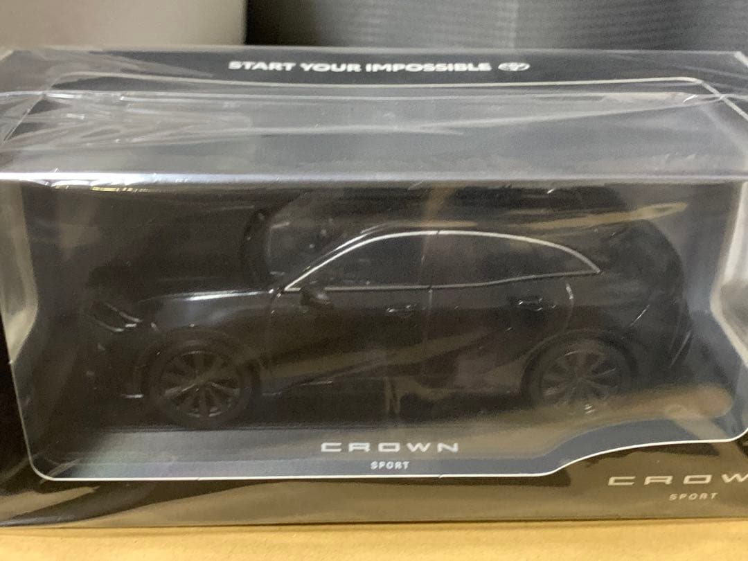 トヨタ クラウンスポーツ ミニカー