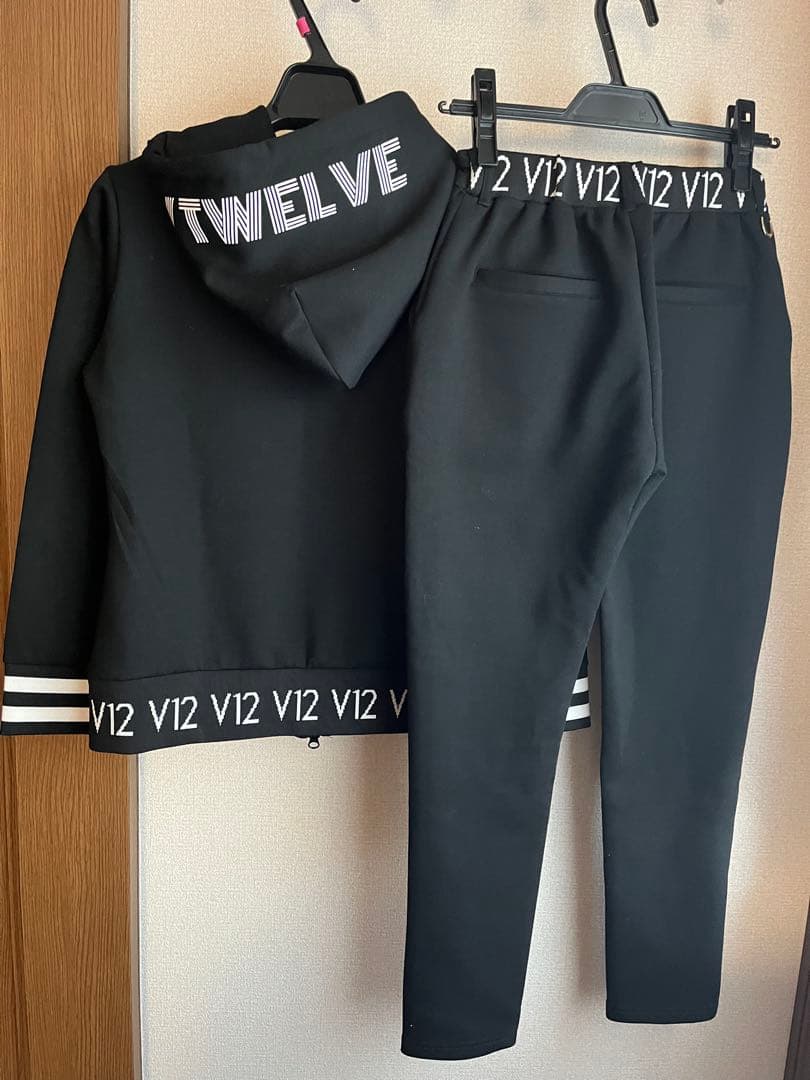 クリスマスお値下げ☆V12 レディースウェアセット アップ／ブラック