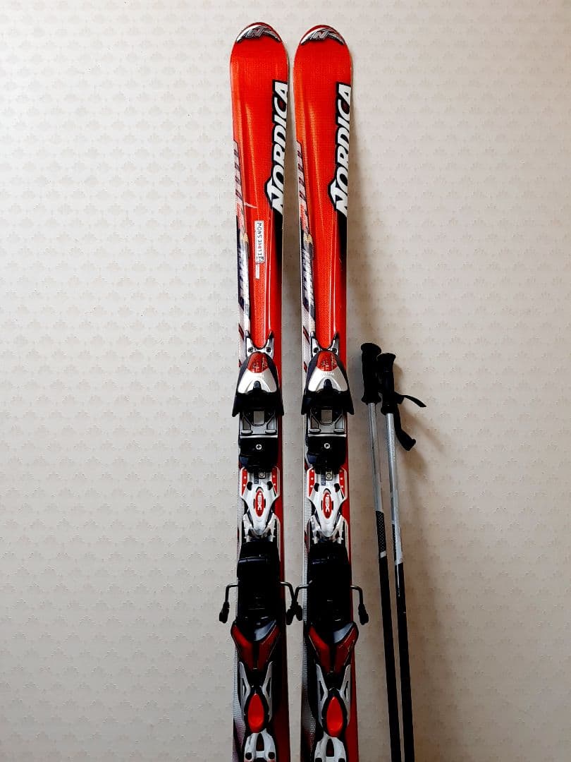 Nordica スキーセット　ストック付き！！！　ノルディカ　スキー