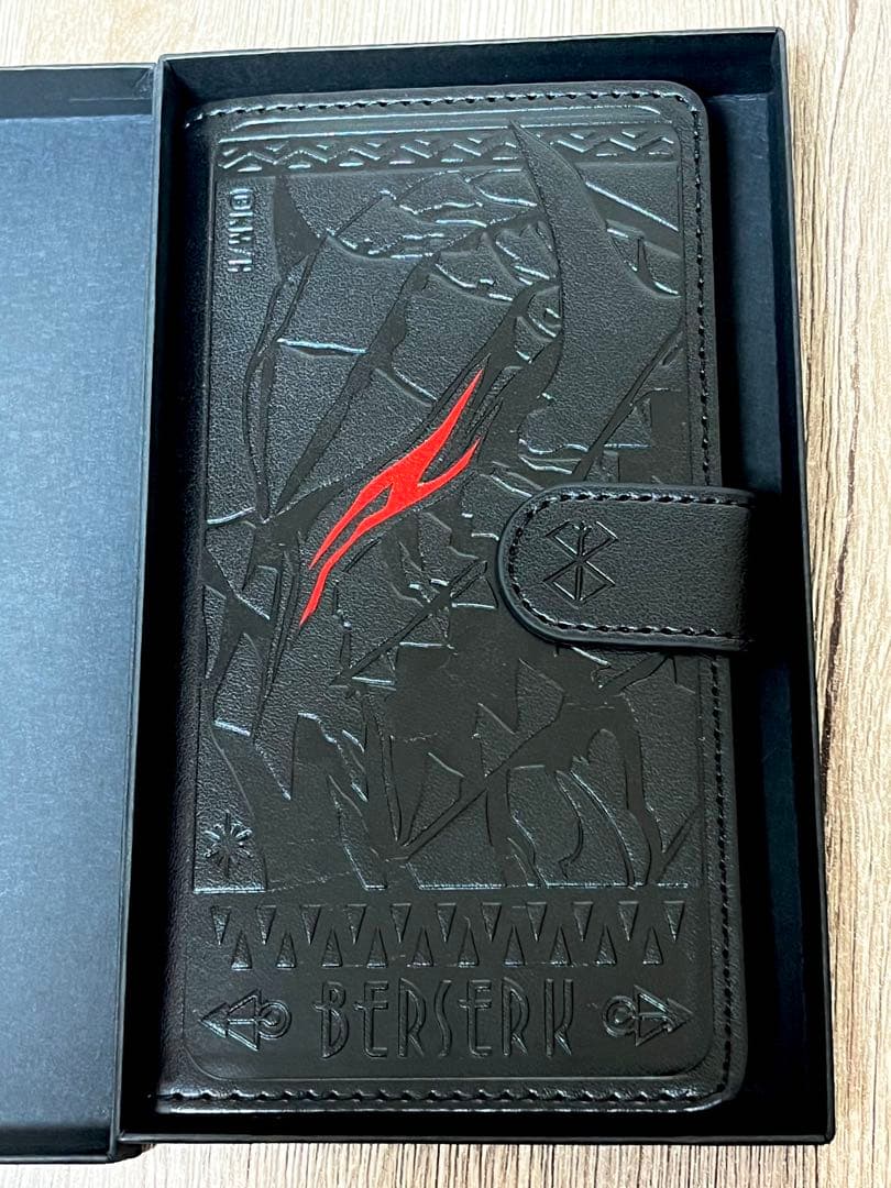 ベルセルク（狂戦士の甲冑）★手帳型スマホケース