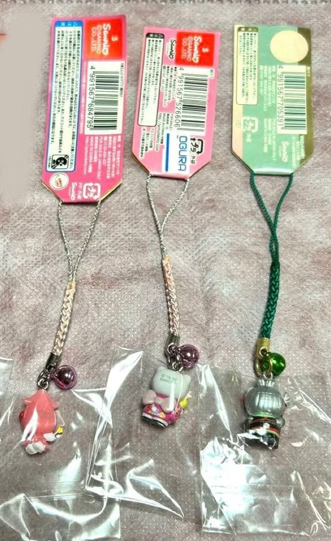 未開封　ハローキティ ストラップ　ご当地　限定　根付　サンリオ　3個　セット　⑦