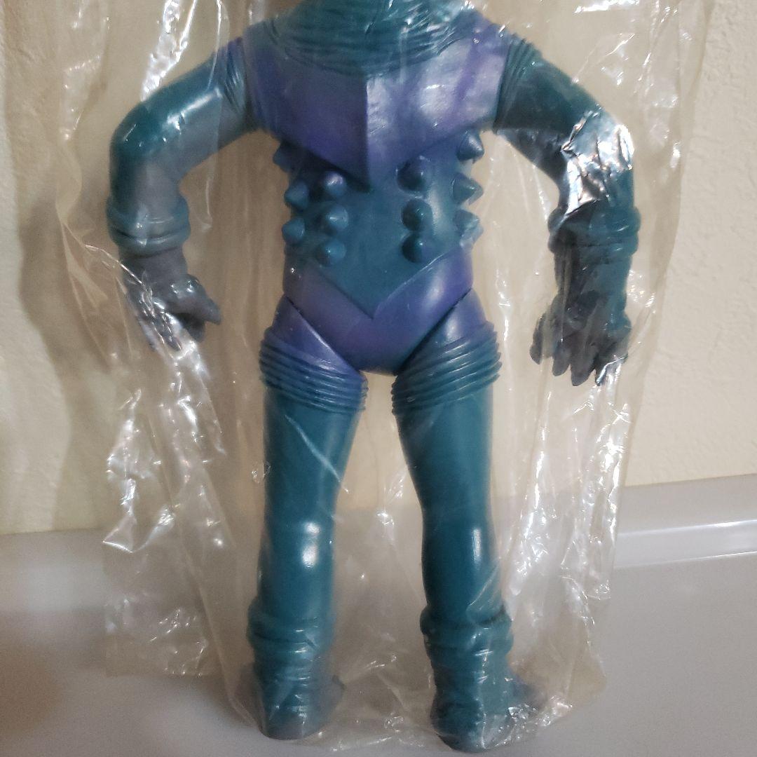 ベアモデル　ソフビ　ウルトラマン　ウリンガ　怪獣フィギュア 青紫色