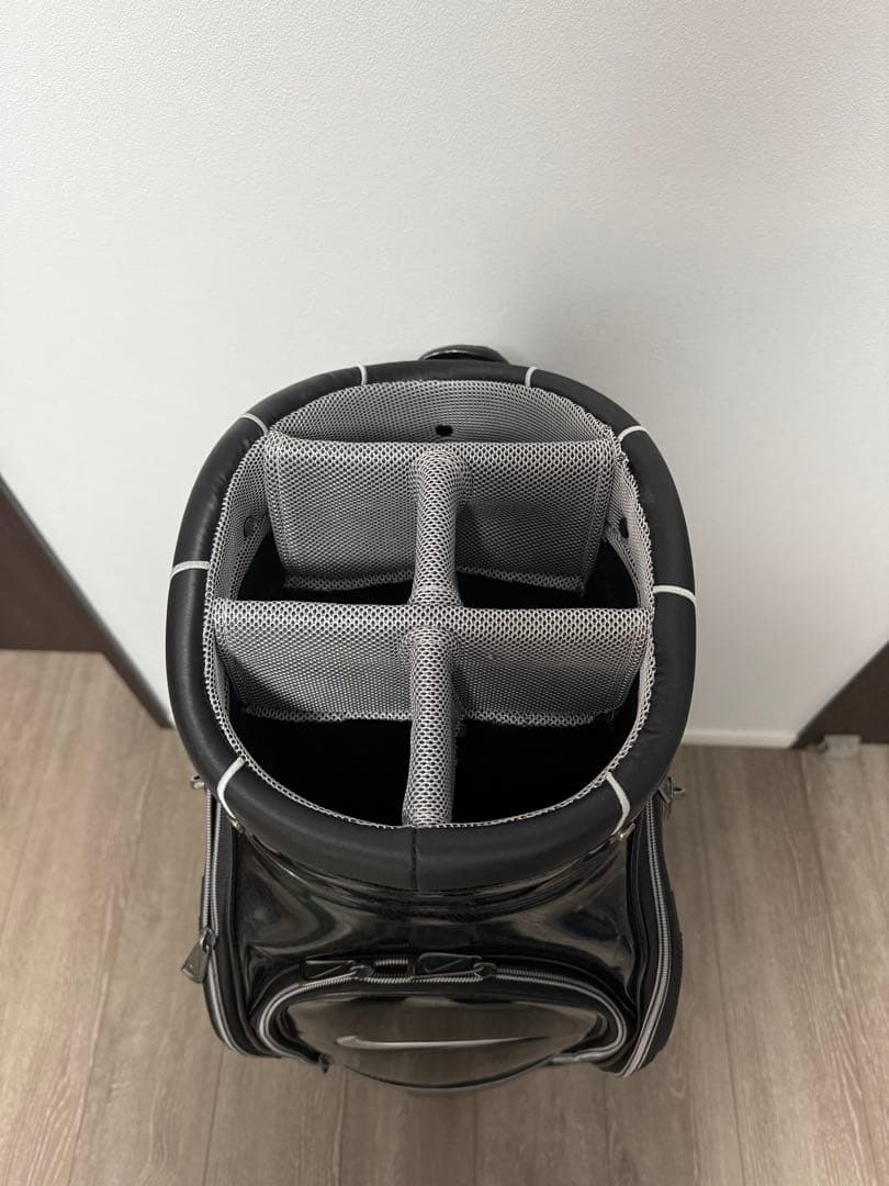 希少 NIKE キャディバッグ ツアーモデル