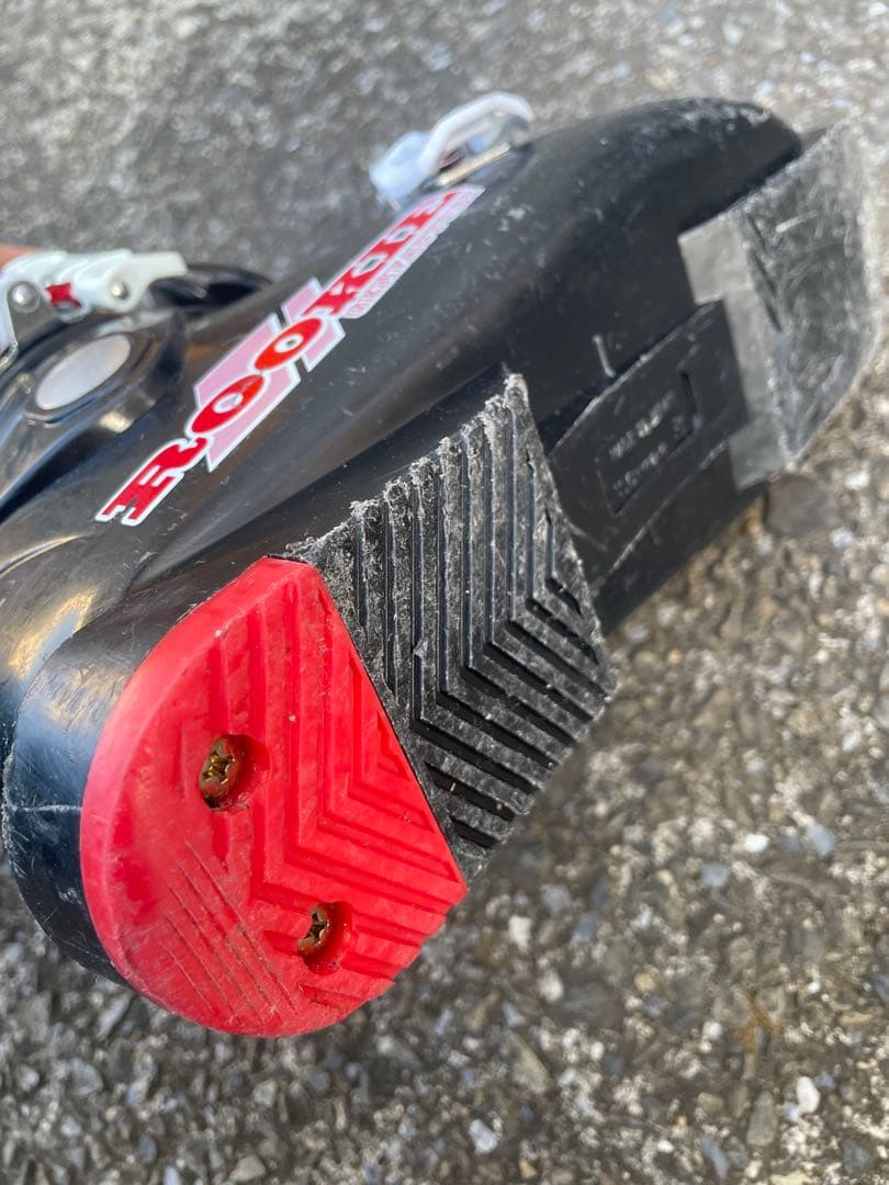 【ピカピカ】ジュニアスキー3点セット（ブーツ・スキー板・ストック）