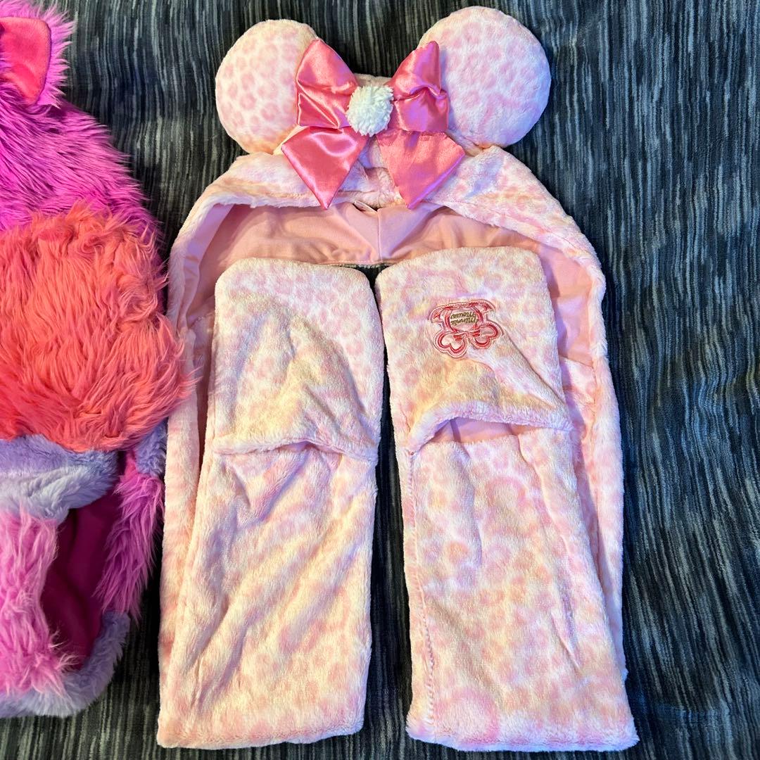 ディズニー　マフラーキャップ　チェシャ猫&ミニー（レア）セット売り