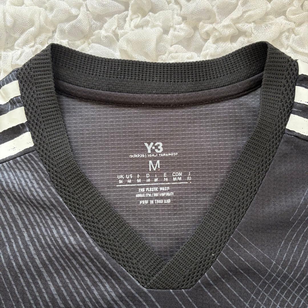 レアル・マドリード × Y-3 ユニフォーム（#10 モドリッチ）