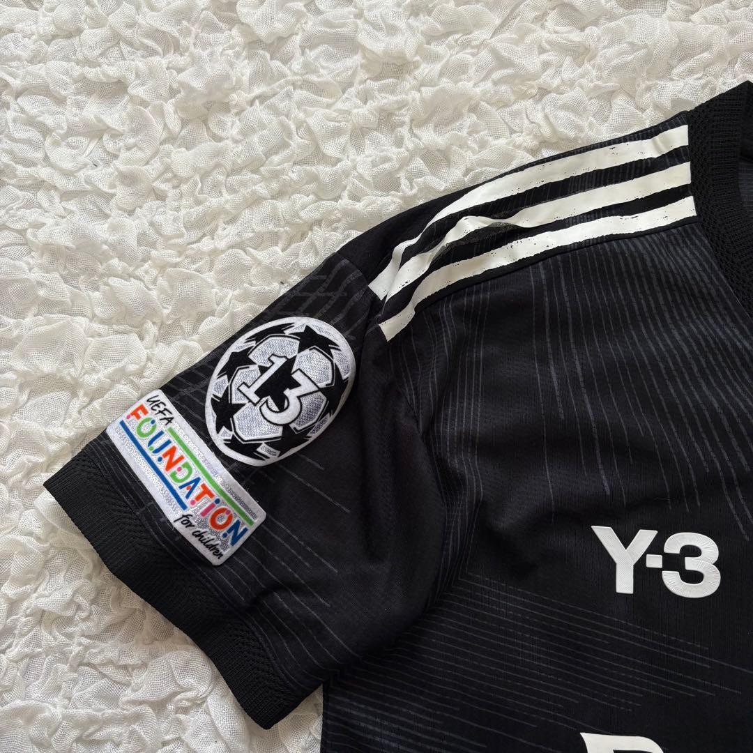 レアル・マドリード × Y-3 ユニフォーム（#10 モドリッチ）