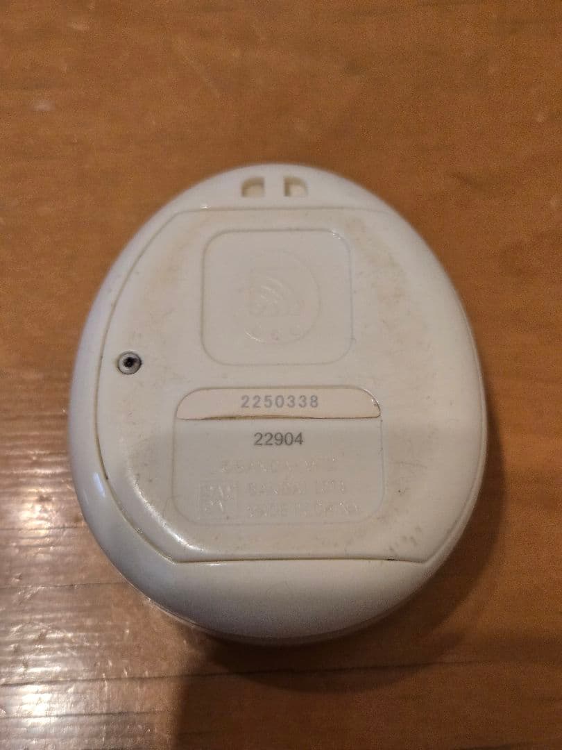 たまごっち4U 白 ホワイト tamagotchi