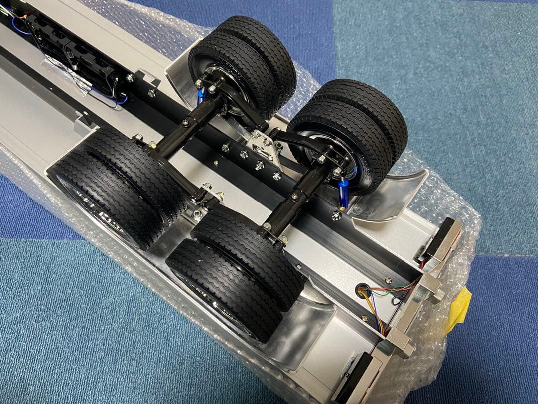 タミヤ 1/14 トレーラートラック用 パネルバン セミトレーラー完成品、中古