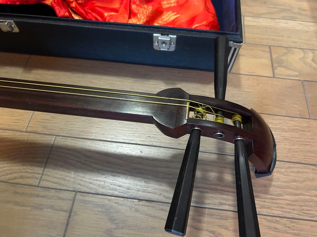 三味線　バチ、ケース込み