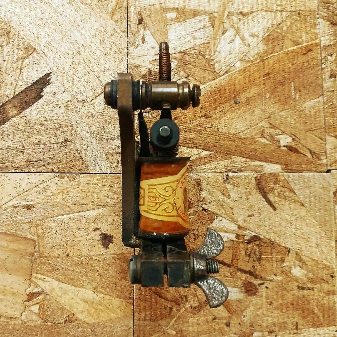 お値引き交渉可 tattoo bearknuckle tattoomachine