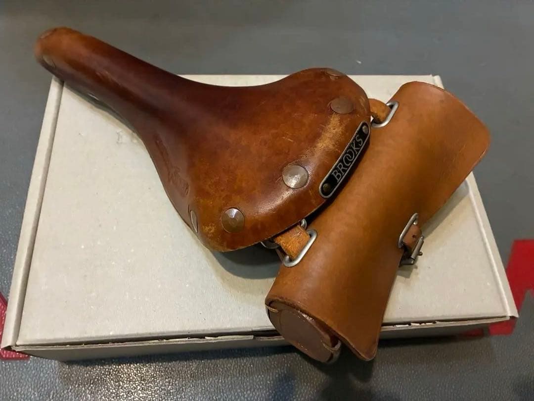 BROOKS SWIFT レザーサドル　ブラウン　レザーサドルバッグ