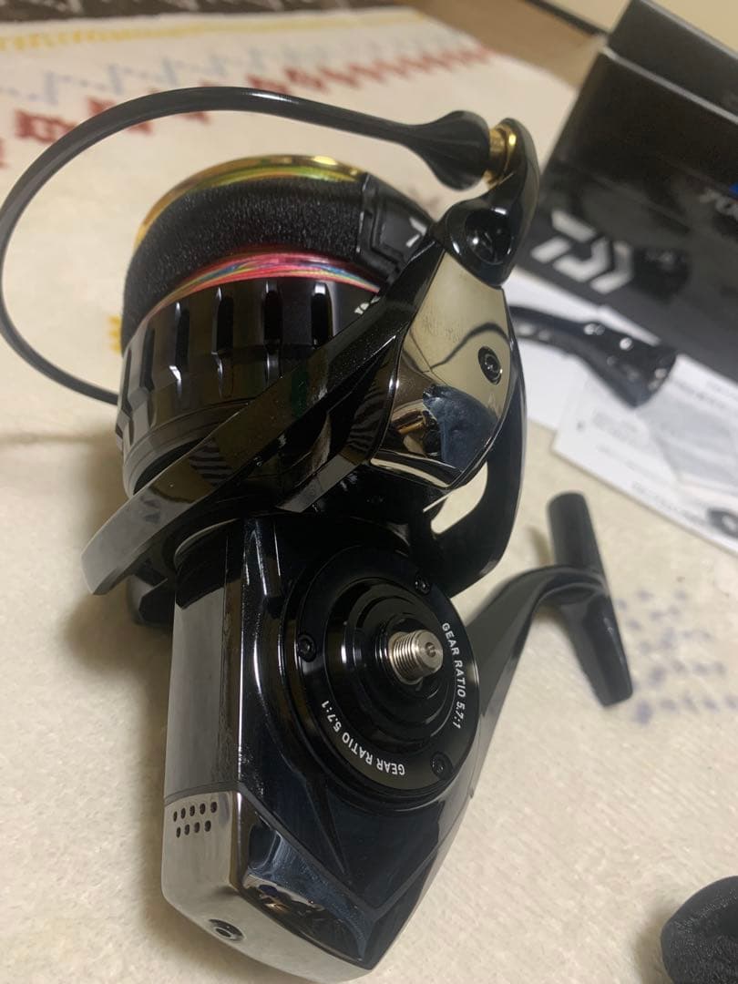 リール Daiwa Saltiga Dogfight 7000H