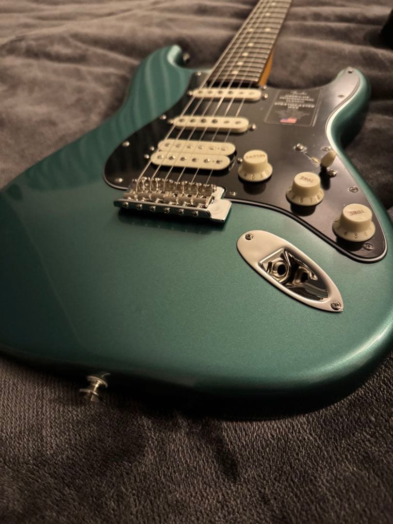 新未Fender American Professional Classic