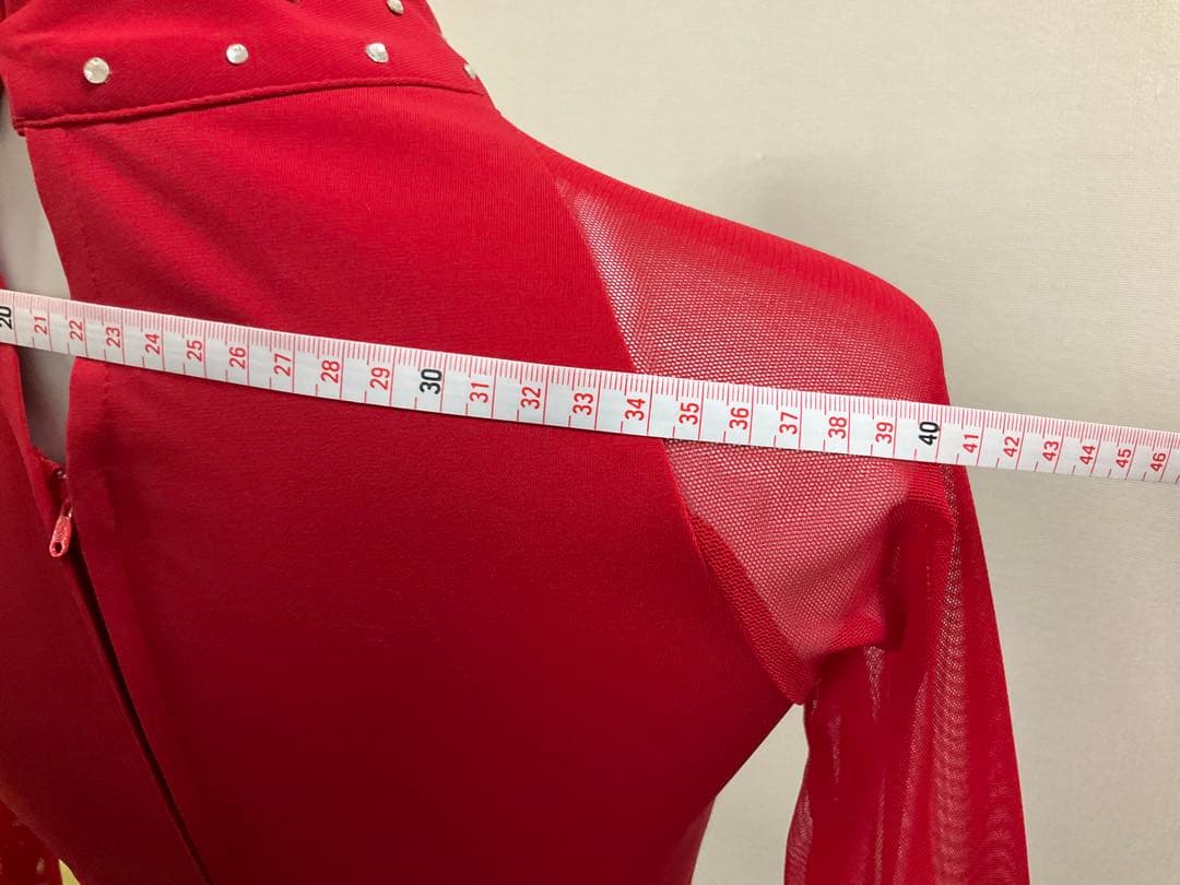 再値下げ‼️社交ダンス　カラオケ　赤黒　Mサイズ〜Ｌサイズ