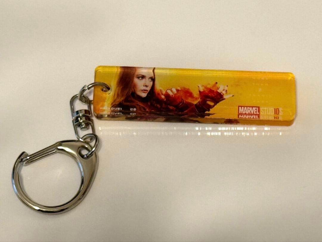 ワンダ　スカーレットウィッチ　ヴィジョン　キーホルダー