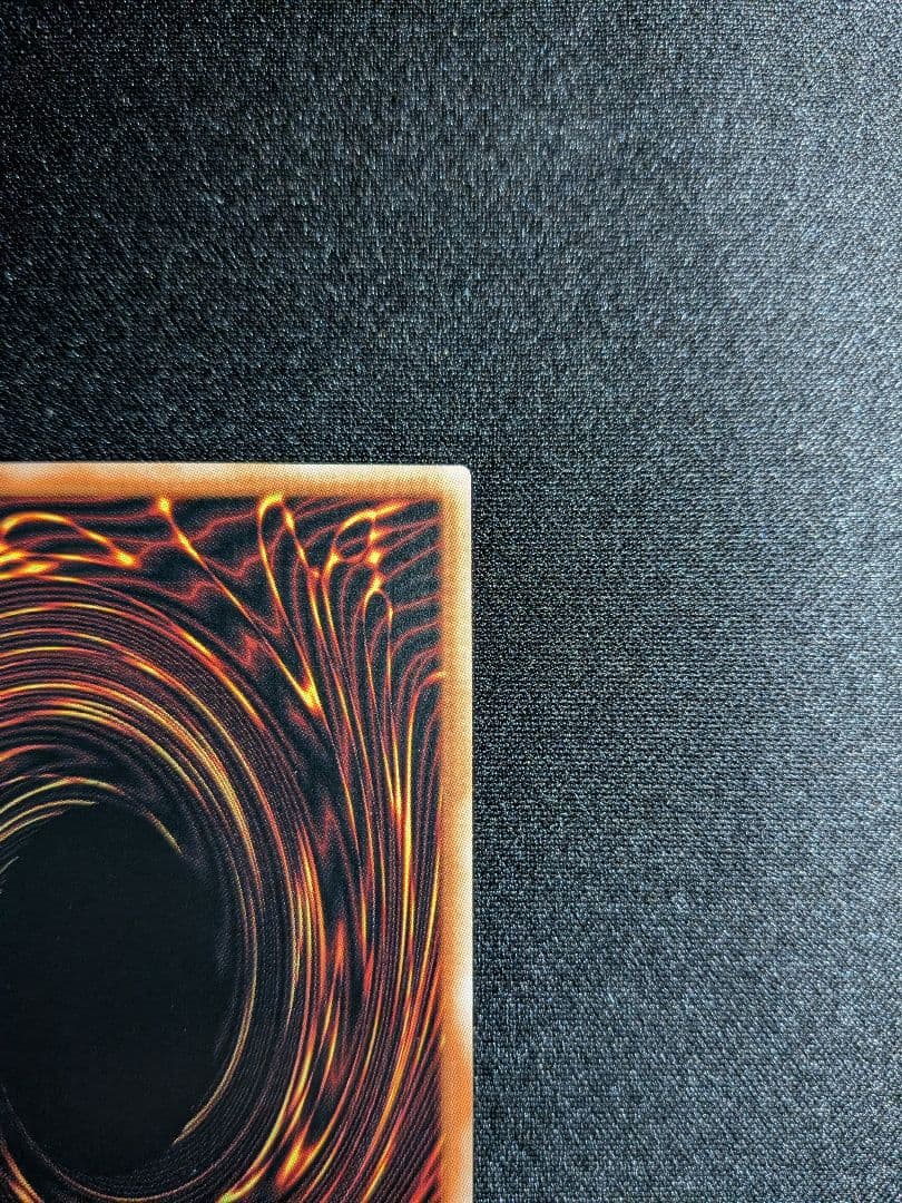 スカーレット・ノヴァ・ドラゴン プリズマティックシークレットレア　　絵違い