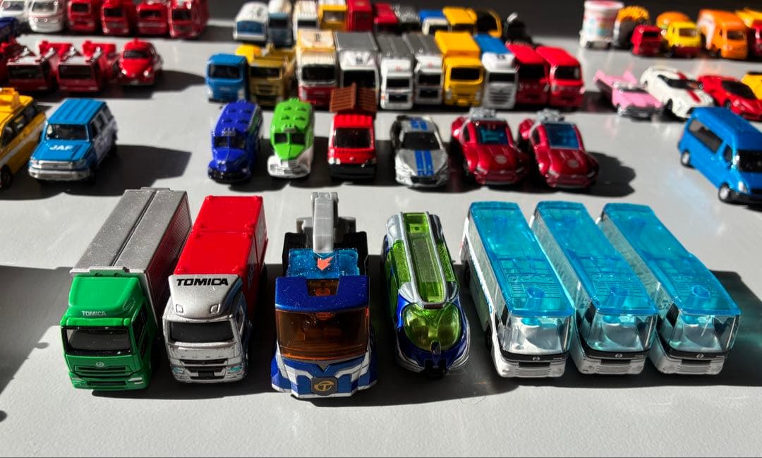 トミカ　全130台(限定モデルあり)