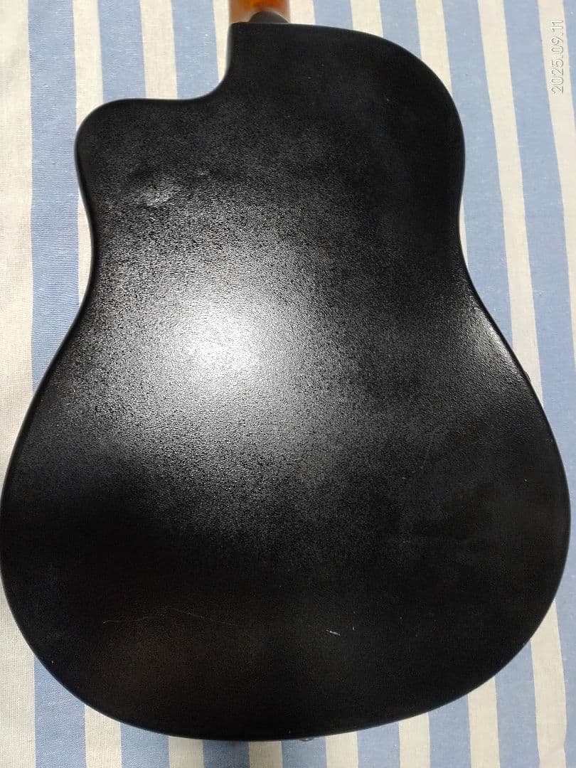 90年代のARIAのABSファイバー・エレ・アコースティックギターAMB-35