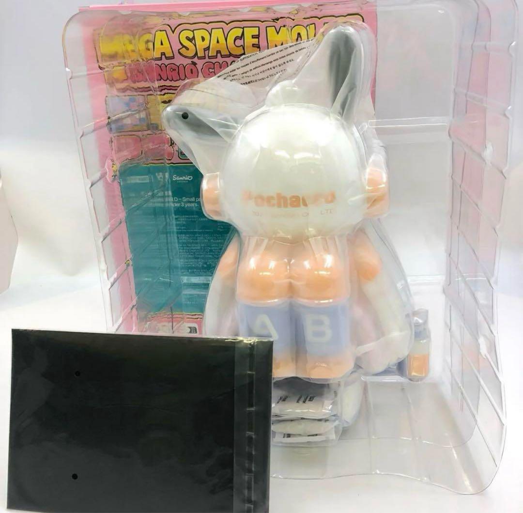 ポップマート　MEGA SPEACE MOLLY サンリオ　ポチャコ