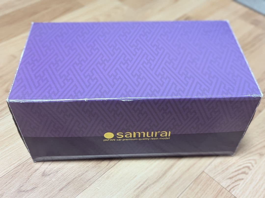 京商　レクサスRX200t 1/18ミニカー