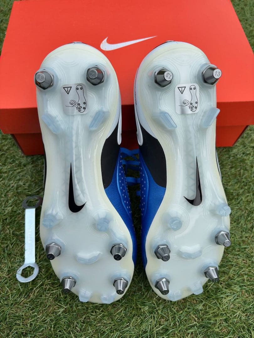 ティエンポ　レジェンド10エリートSG-PRO 24.5