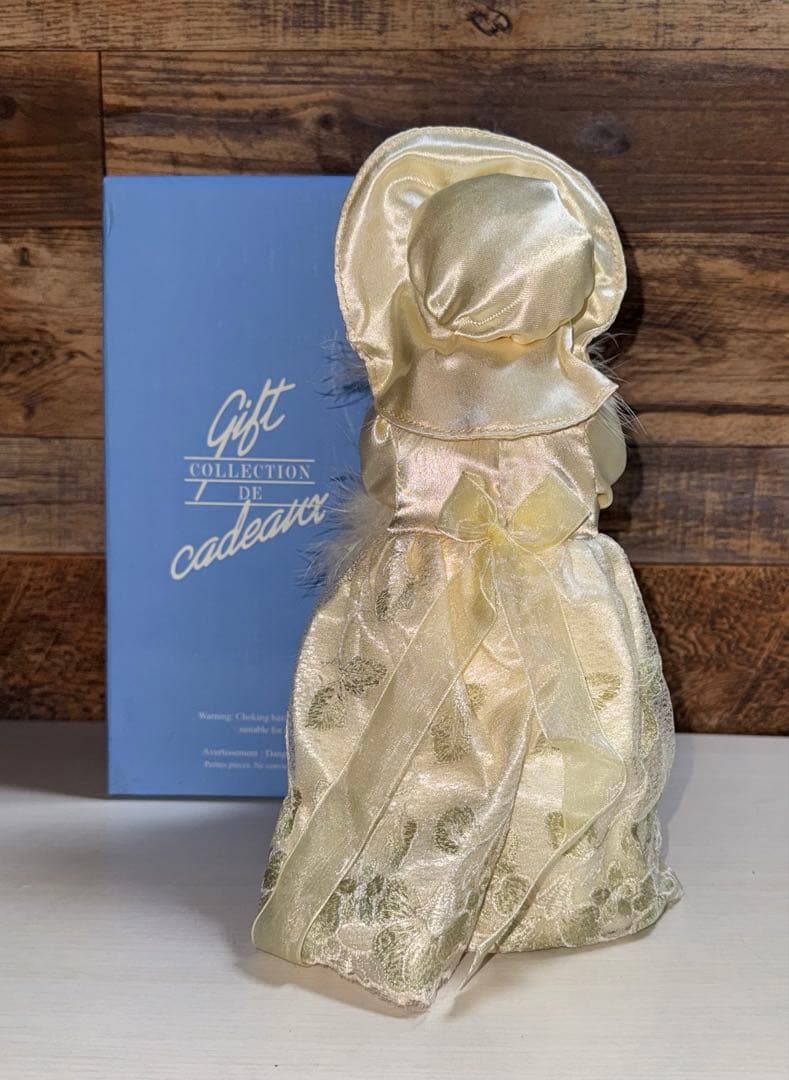 AVON 猫 ヴィンテージ 人形 置物 未使用 ビクトリア朝 キャット ドール