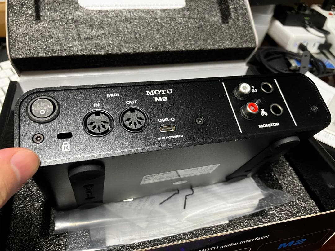 MOTU M2 2-in/2-outオーディオインターフェイス