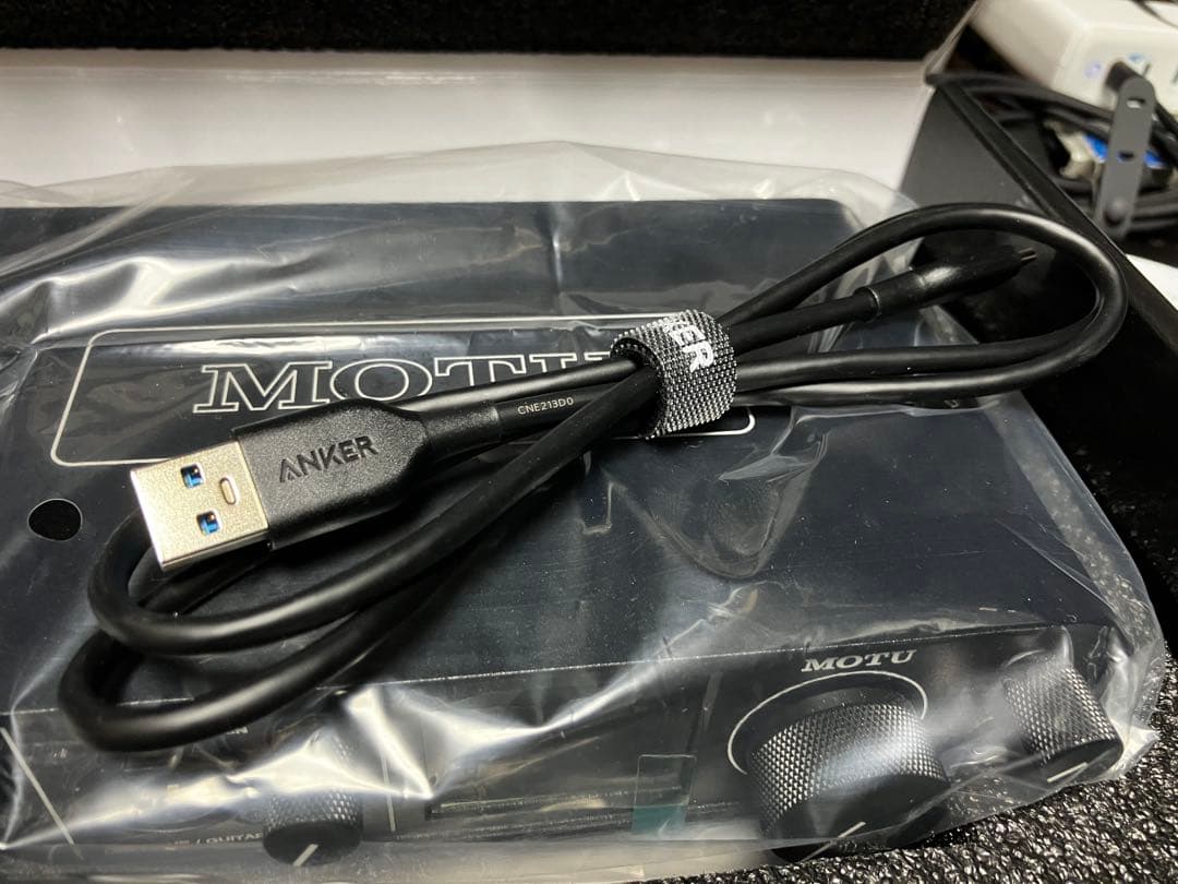 MOTU M2 2-in/2-outオーディオインターフェイス