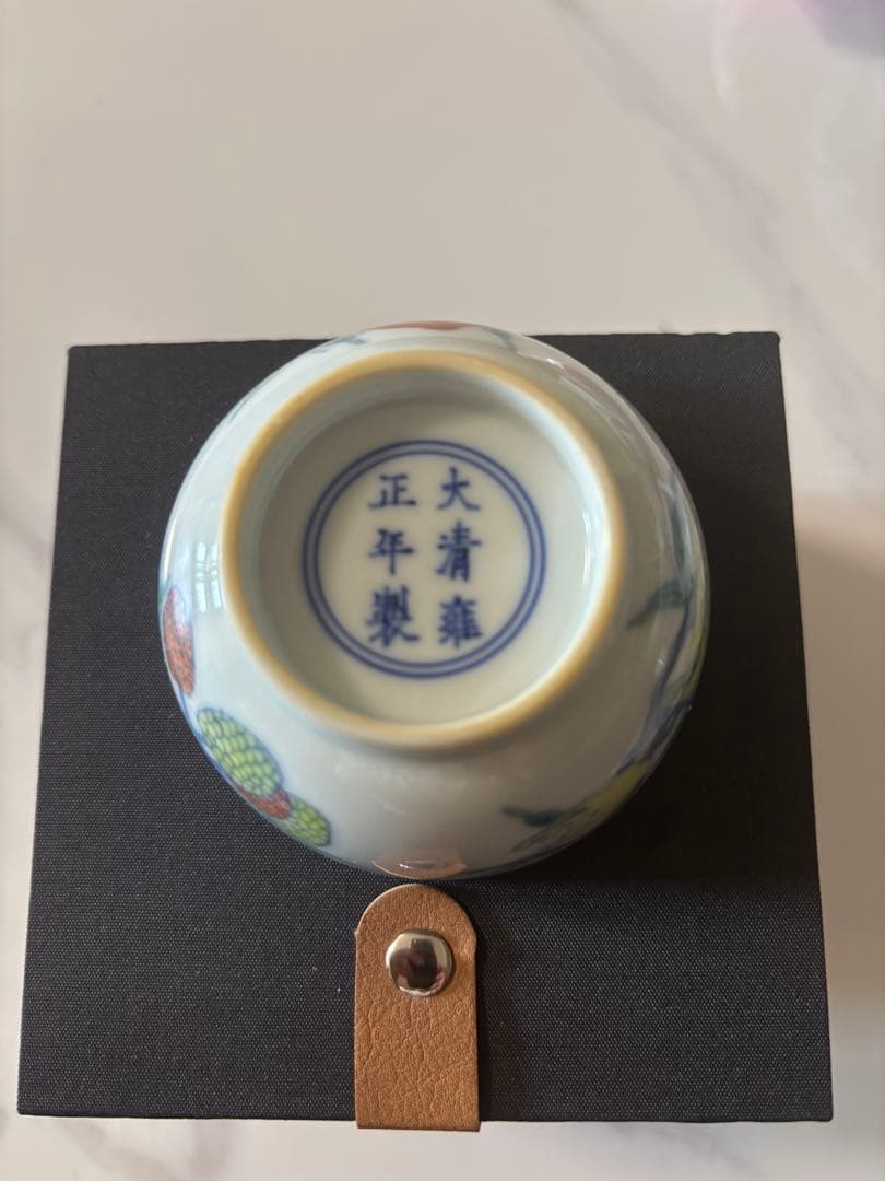 中国清時代　闘彩三多文茶碗 盃 豆彩 鬥彩 大清雍正年製在銘 官窯