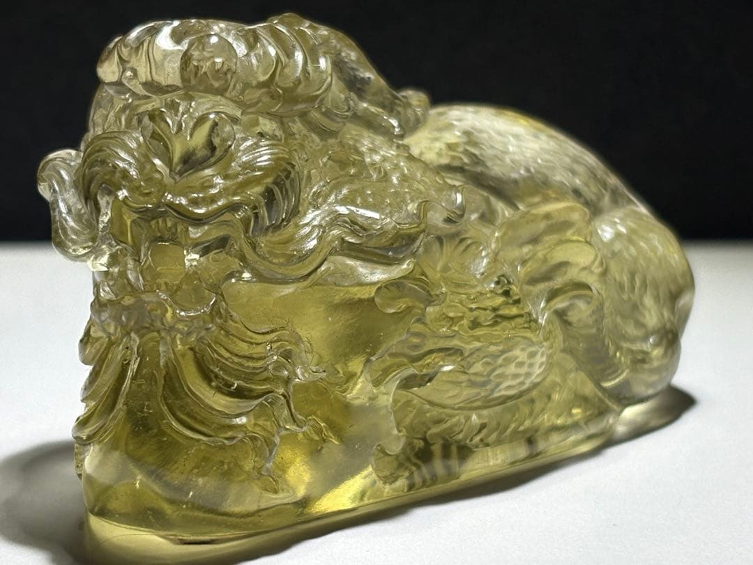 鑑別書付　最高品質リビアングラス　龍彫刻