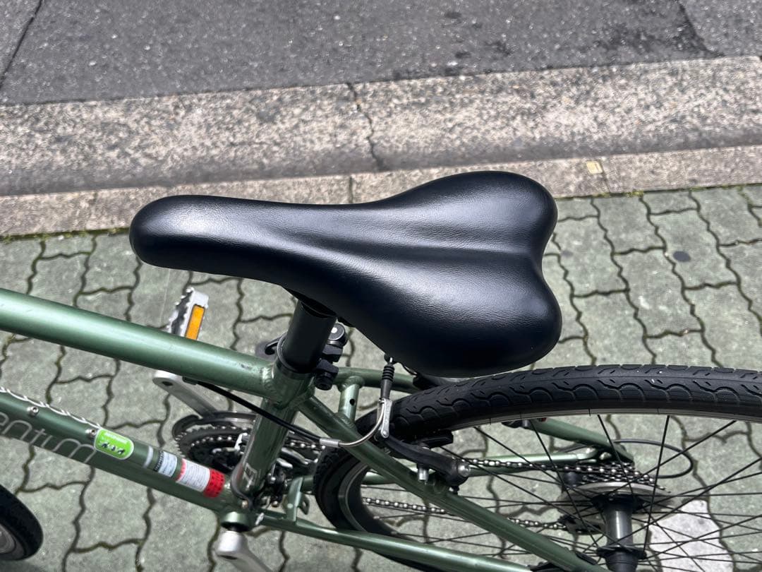 momentum シマノギア付きグリーンロードバイク