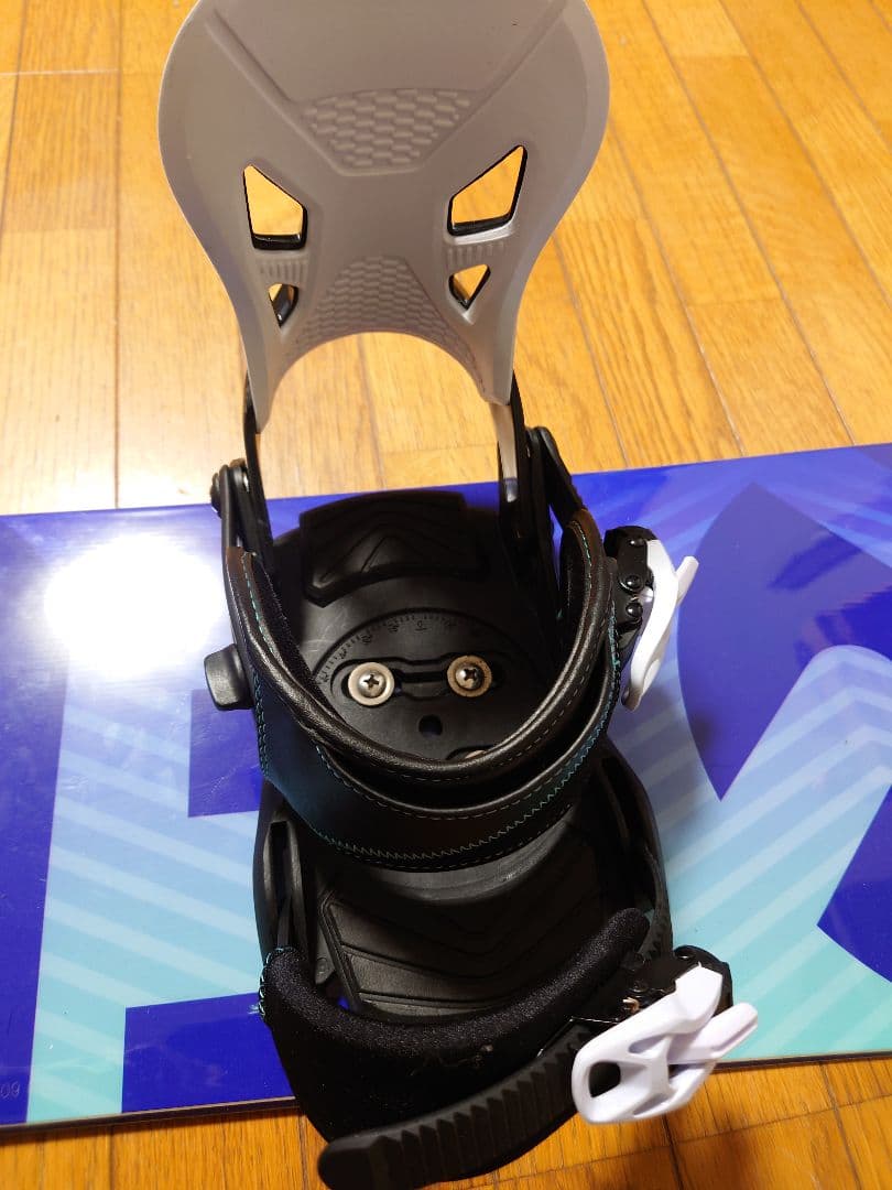 美品　FLUX D1J 136cm スノーボード　キッズ　ジュニア