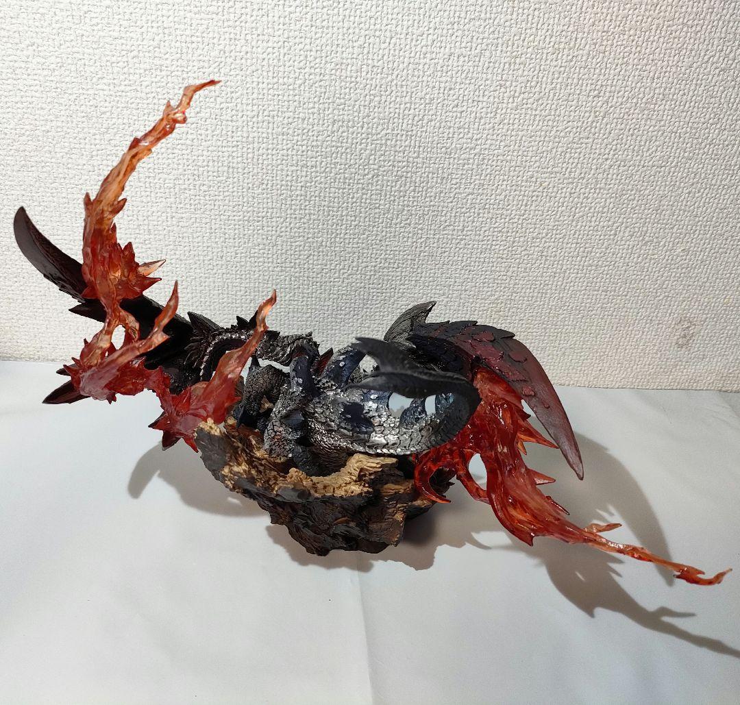 ☆　クリエイターズモデル　カプコン　モンハンフィギュア　 天彗龍バルファルク　☆