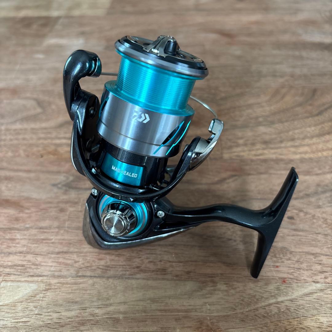 ダイワ　エメラルダスＸ　リール　エギング　シーバス　アジング　メバリング　ルアー