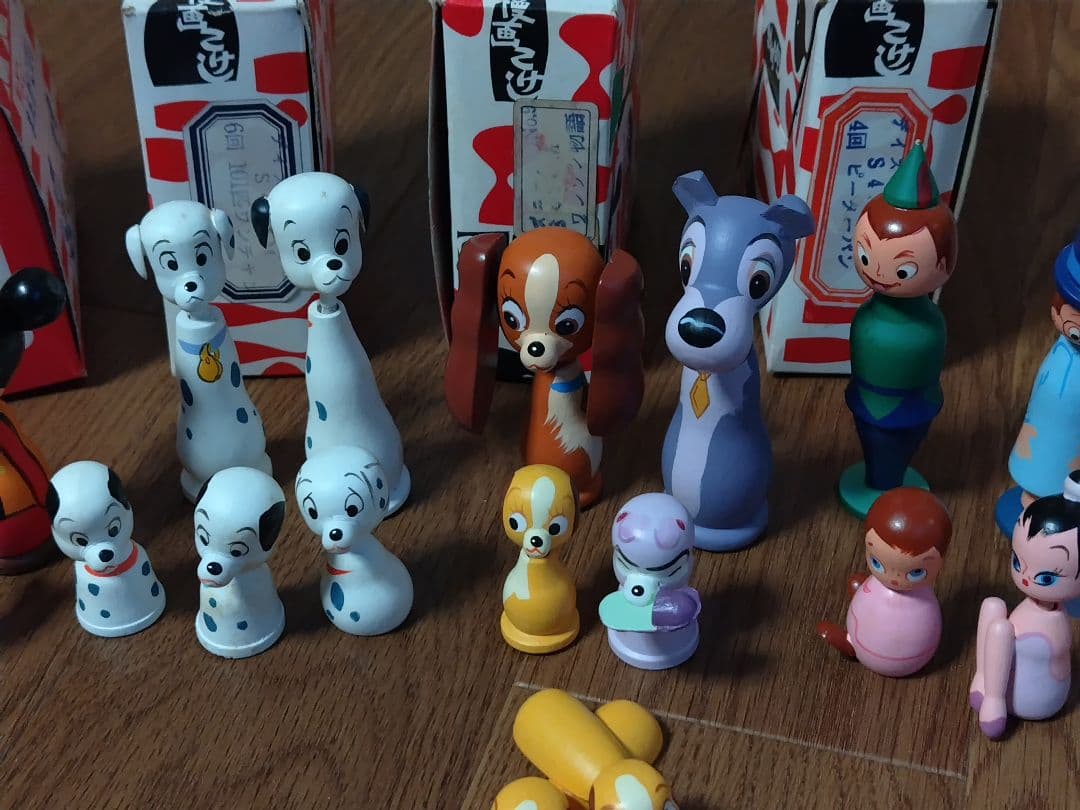 ミ*ン様 未使用 経年保管品ディズニーの城 まんがこけし 9種キャラミッキーマウ