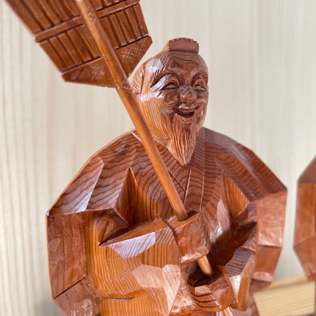 縁起物 飛騨高山の伝統工芸品　一位一刀彫り　表情が素晴らしい　高砂