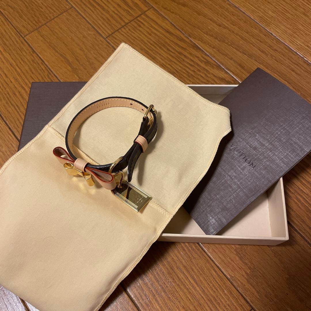 りこまるLOUIS VUITTON リボン付きレザー首輪