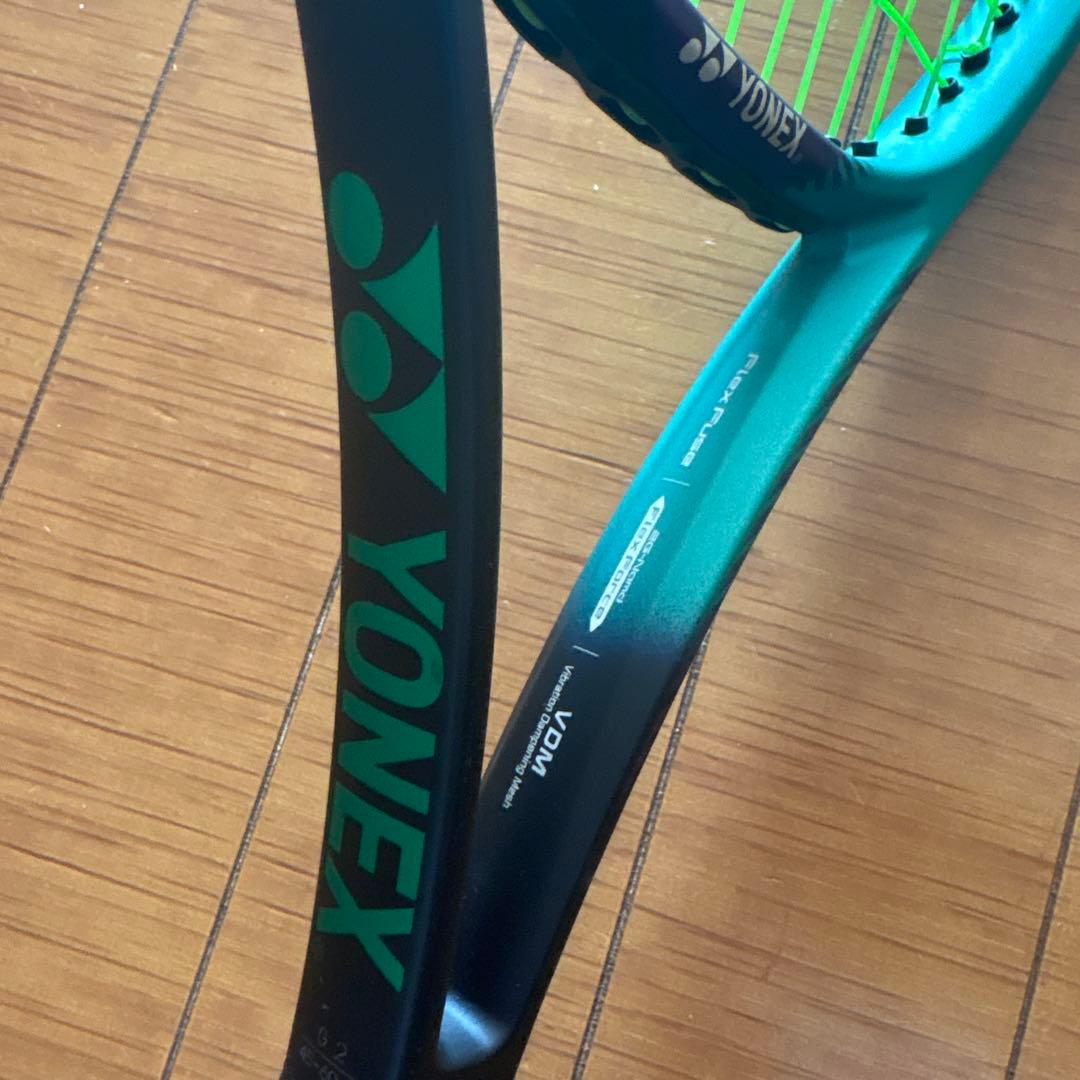 YONEX VCORE PRO 100 テニスラケット